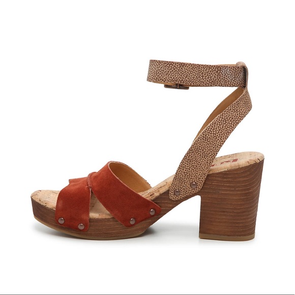 Korks Mia Platform Sandal - Picture 2 of 6